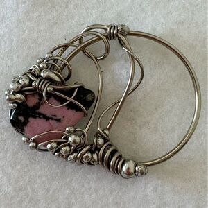 Vintage Silver Pink Botswana Agate Wire Wrap Abstract Pin Brooch
